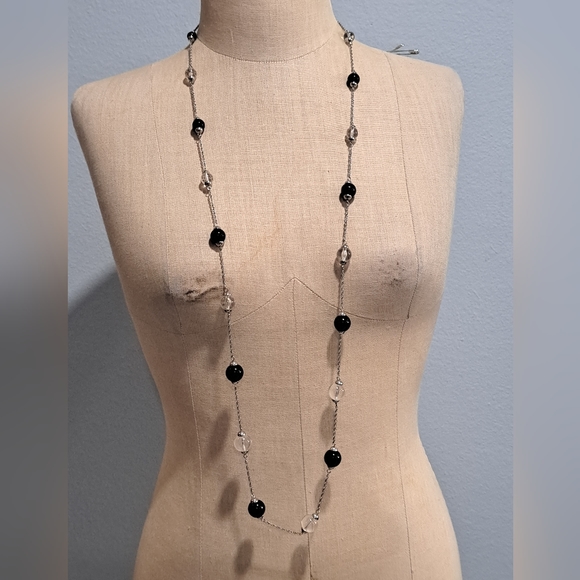 Glass long statement necklace - Picture 10 of 12